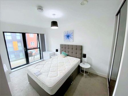 Furnished One Bedroom Apartment located on the fourth floor in the stunning Regency Place development. - Photo 4