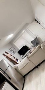 1 bedroom & 1 washroom basement for rent - Photo 4