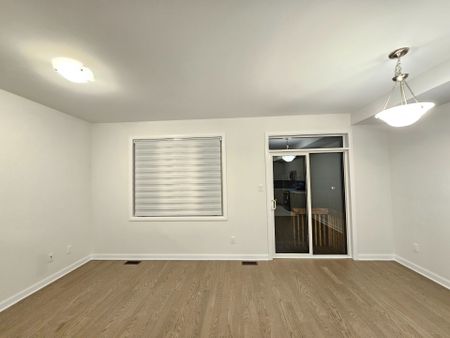 For Lease - 948 Eileen Vollick Crescent, Kanata, Ontario - Photo 2