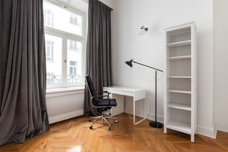 Niepowtarzalny apartament w historycznej kamienicy - Zdjęcie 4