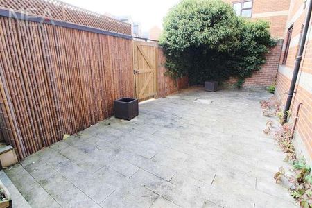 Simmonds Street, Holybrook, Reading, RG1 - Photo 5