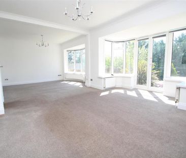 4 bedroom detached house to rent - Photo 1