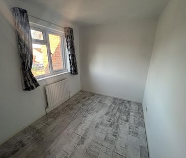 2 bedroom property to rent - Photo 6
