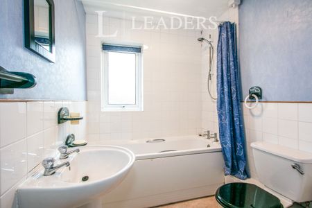 1 bedroom apartment to rent Gillian Court, 2 Somerford Way, Christchurch, BH23 - Photo 4