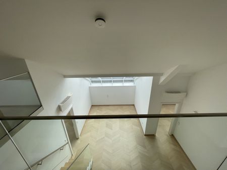 181 m² LUXURIÖSE DACHGESCHOSS-WOHNUNG -- BALKON -- KLIMA -- EXTRA STUDIO/BÜRO -- 2 EINGÄNGE! - Photo 2