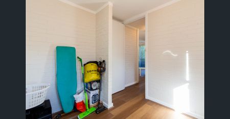 FULLY FURNISHED & SELF CONTAINED UNIT (6 Month Lease Only) - Photo 3