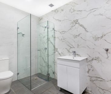 Boutique studio | Walk to station and shops - Photo 3