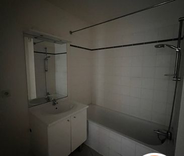 Location Appartement 3 pièces 64m² - Photo 6