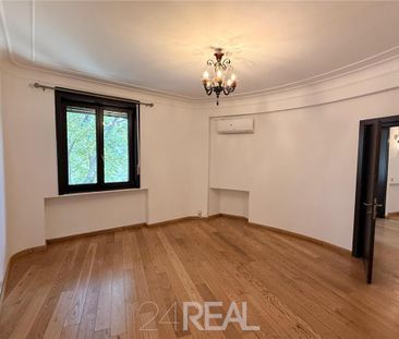 Vila superba in centrul frumos al Bucurestiului - Photo 6