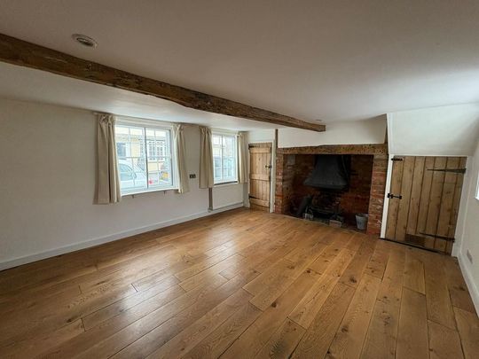 4 bedroom detached house to rent - Photo 1