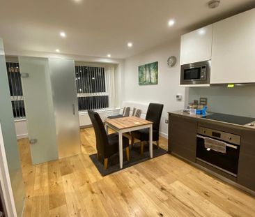 Studio to rent - Photo 1