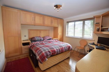 23 Knocklofty Court, Wandsworth Road, Belfast, BT4 3NF - Photo 3