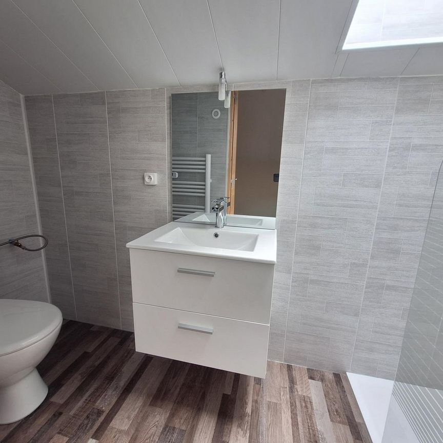 Location Appartement 3 pièces 71m² - Photo 1