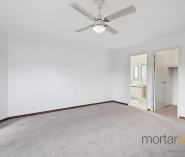 Family Life in Full Swing! - Photo 4