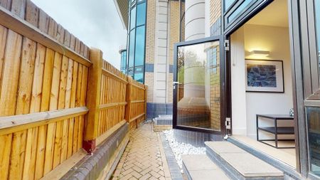 1 bedroom ground floor flat to rent - Photo 2