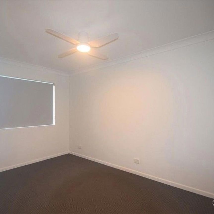 "Lifestyle & Location - The Perfect Coorparoo Unit" - Photo 1