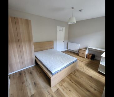 4 Bed Terraced House, Henshaw Street, SE17 - Photo 5