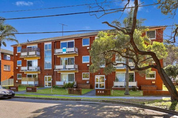 Renovated Apartment In A Prime Eastgardens Location - Photo 1