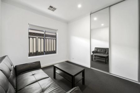 Beautifully Presented Home Offering Comfort, Space and Convenience - Photo 5