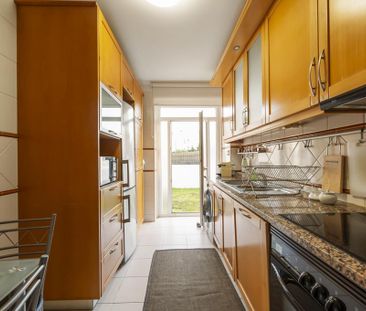 2 Bedroom Apartment with parking, Buzano, Cascais - Photo 5