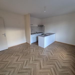 Location Appartement 2 pièces 37m² HAUBOURDIN 59320 - Photo 2