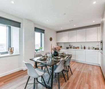 3 bedroom flat to rent - Photo 3