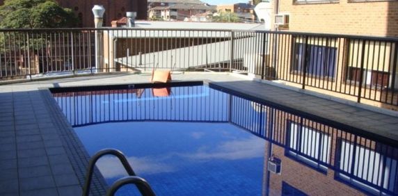 REFRESHED SPECIOUS ONE BEDROOM APARTMENT WITH STUDY + CAR SPACE - Photo 2