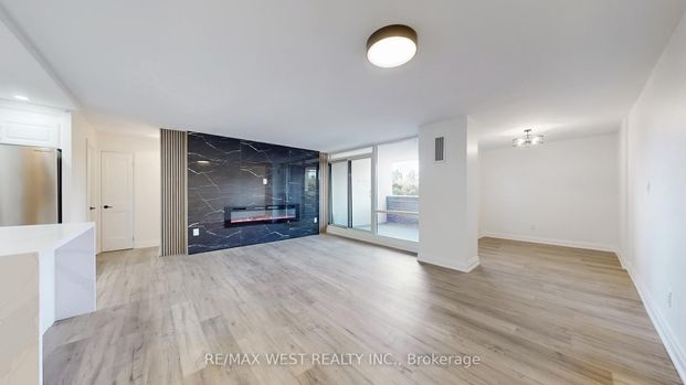 For Lease - 1535 Lakeshore Road Unit# 404, Mississauga, Ontario - Photo 1