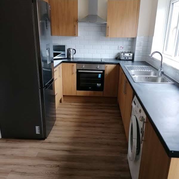 1 bed house / flat share to rent in Bennett Court - Photo 1