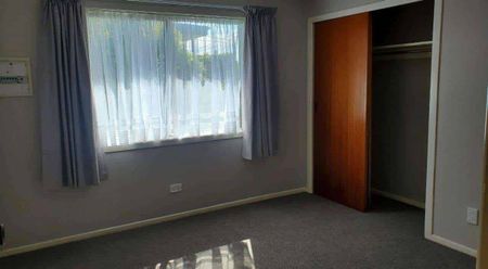 Spacious and bright in City End Karori - Photo 4