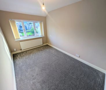 A 3 Bedroom Semi-Detached - Photo 3