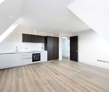 Stunning two bedroom, two bathroom top floor apartment set in a con... - Photo 5
