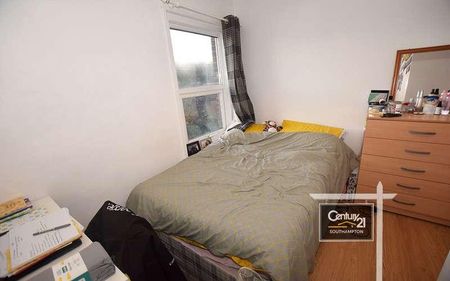 |ref: | Newcombe Road, Southampton, SO15 - Photo 3