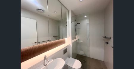 Stylish Studio Apartment in the Heart of Burwood - Photo 2