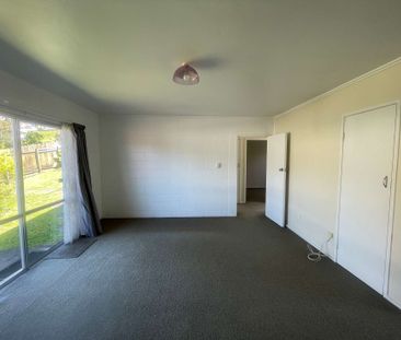 Two Bedroom Unit Close to Town - Photo 3