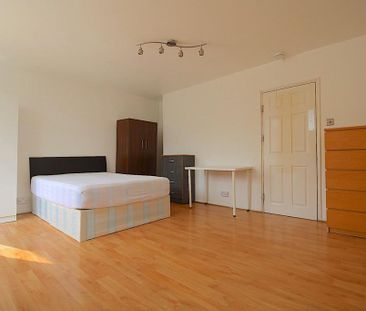 4 bedroom house share to rent - Photo 1