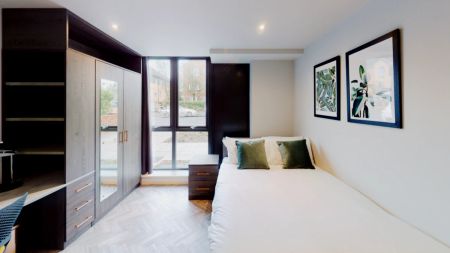 Premium Large Studio - Photo 2