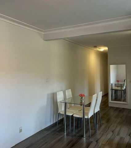 Spacious 2 Bedroom apartment - Photo 2