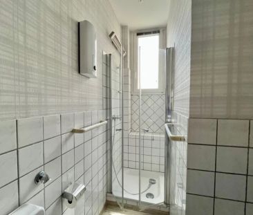 ++ Schön geschnittene Altbau-Wohnung ++ Balkon ++ für 1-2 Personen ... - Foto 6