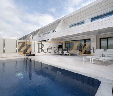 Alquiler de chalet adosado en Paseo de los Lagos, 2 - Photo 4