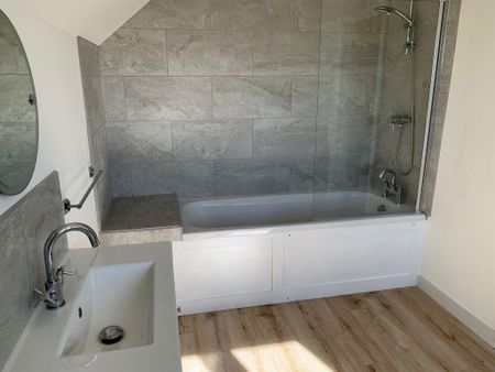 3 bedroom detached house to rent - Photo 4