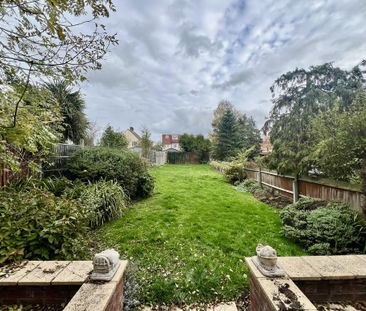 4 bedroom semi-detached house to rent - Photo 1