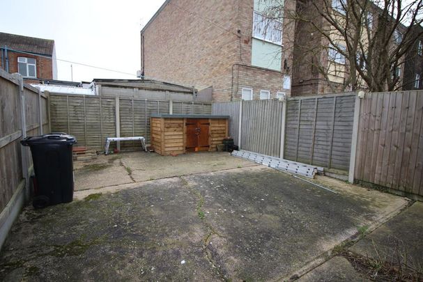 1 bedroom maisonette to rent - Photo 1