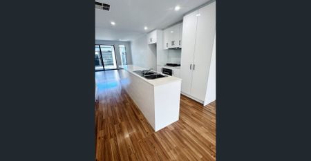 Stylish 3-Bedroom Townhouse in Lightsview’s Premier Location 133 East Parkway, Lightsview SA 5085 - Photo 4