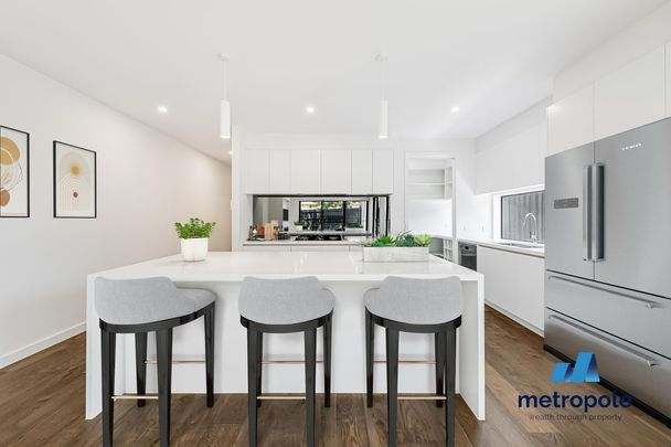 20B Lewis Street, MCKINNON, VIC - Photo 1