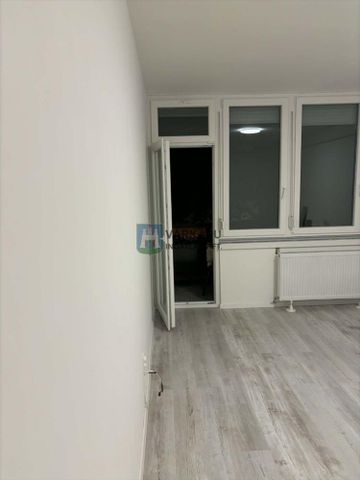 Kiadó felújított panel lakás - Székesfehérvár - Photo 4