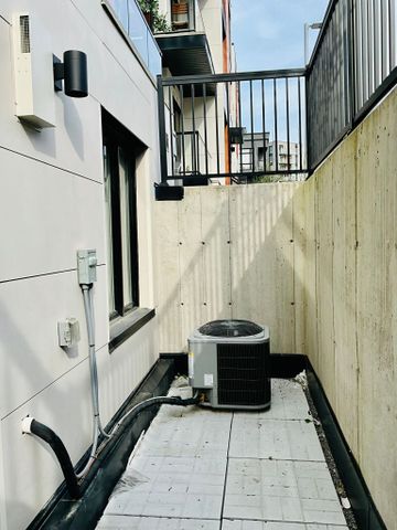 For Lease - 8 Steckley House Lane Unit# 212, Richmond Hill, Ontario - Photo 5