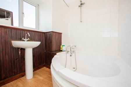 Room in a Shared Flat, Kerbey Street, E14 - Photo 3