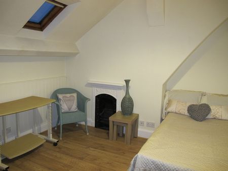 132 Warwick Road, Carlisle (STUDENT HOUSE) - 2 rooms available 2024 - Photo 5