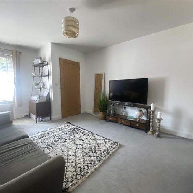 2 Bedroom Semi Detached To Let - Photo 1